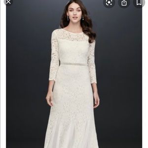 Brand new never worn gorgeous comfy wedding dress
